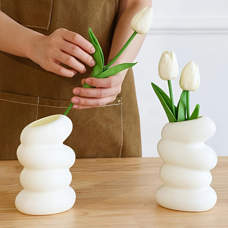 Chic white spiral plastic vase